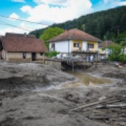 loznica-krupanj-poplave-2014_6352_563_372_90
